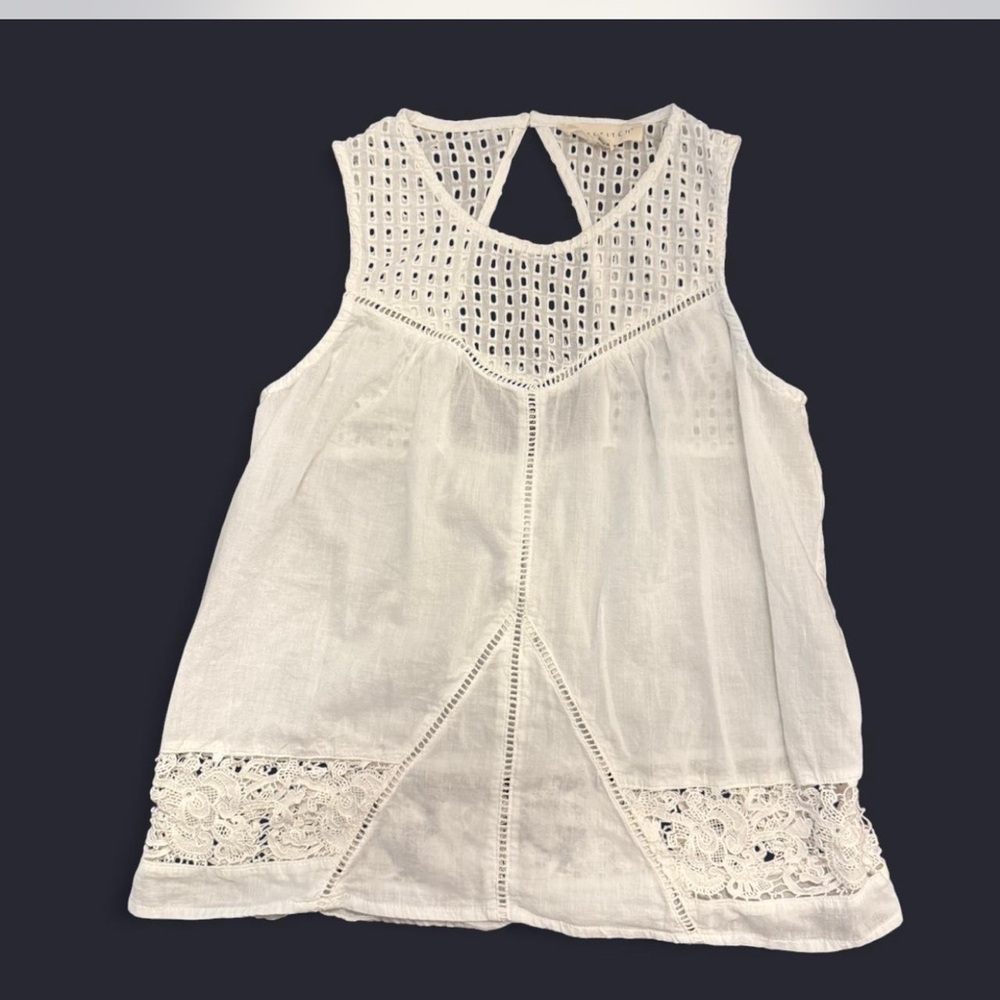 Lovestitch Lace Keyhole Top size small